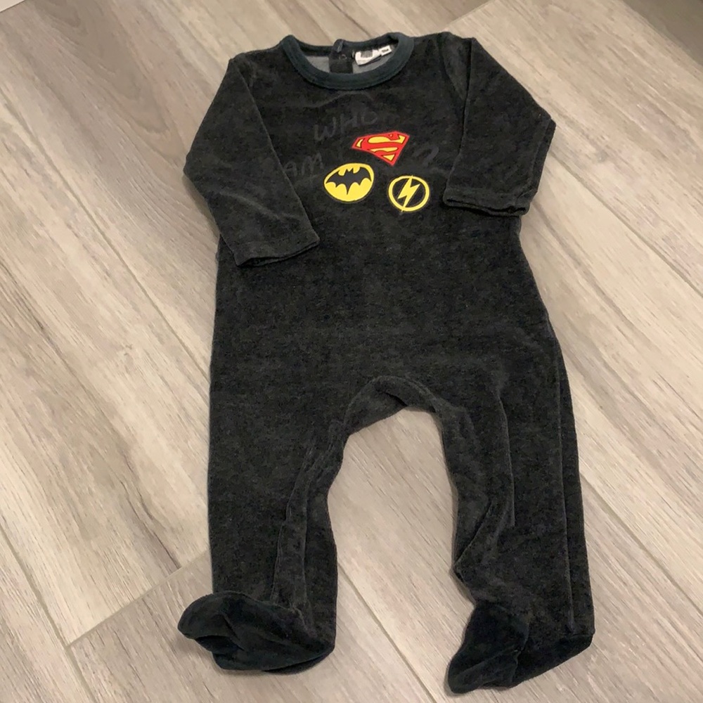 🎊 2/$10  Baby Boy’s one piece 9M 🎊